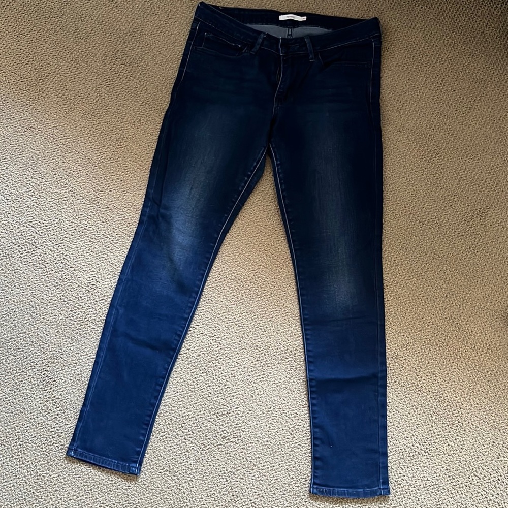 Levi’s 711 Skinny Jeans